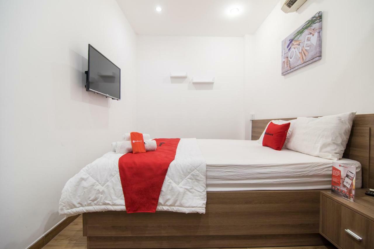 Reddoorz Plus Near Tan Dinh Market 胡志明市 外观 照片