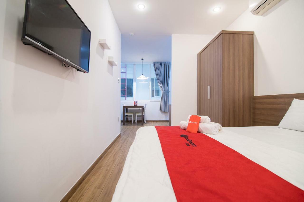 Reddoorz Plus Near Tan Dinh Market 胡志明市 外观 照片