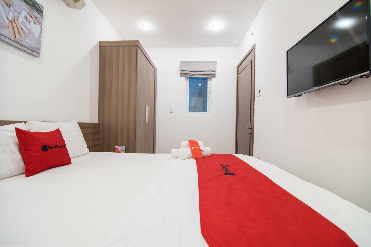 Reddoorz Plus Near Tan Dinh Market 胡志明市 外观 照片