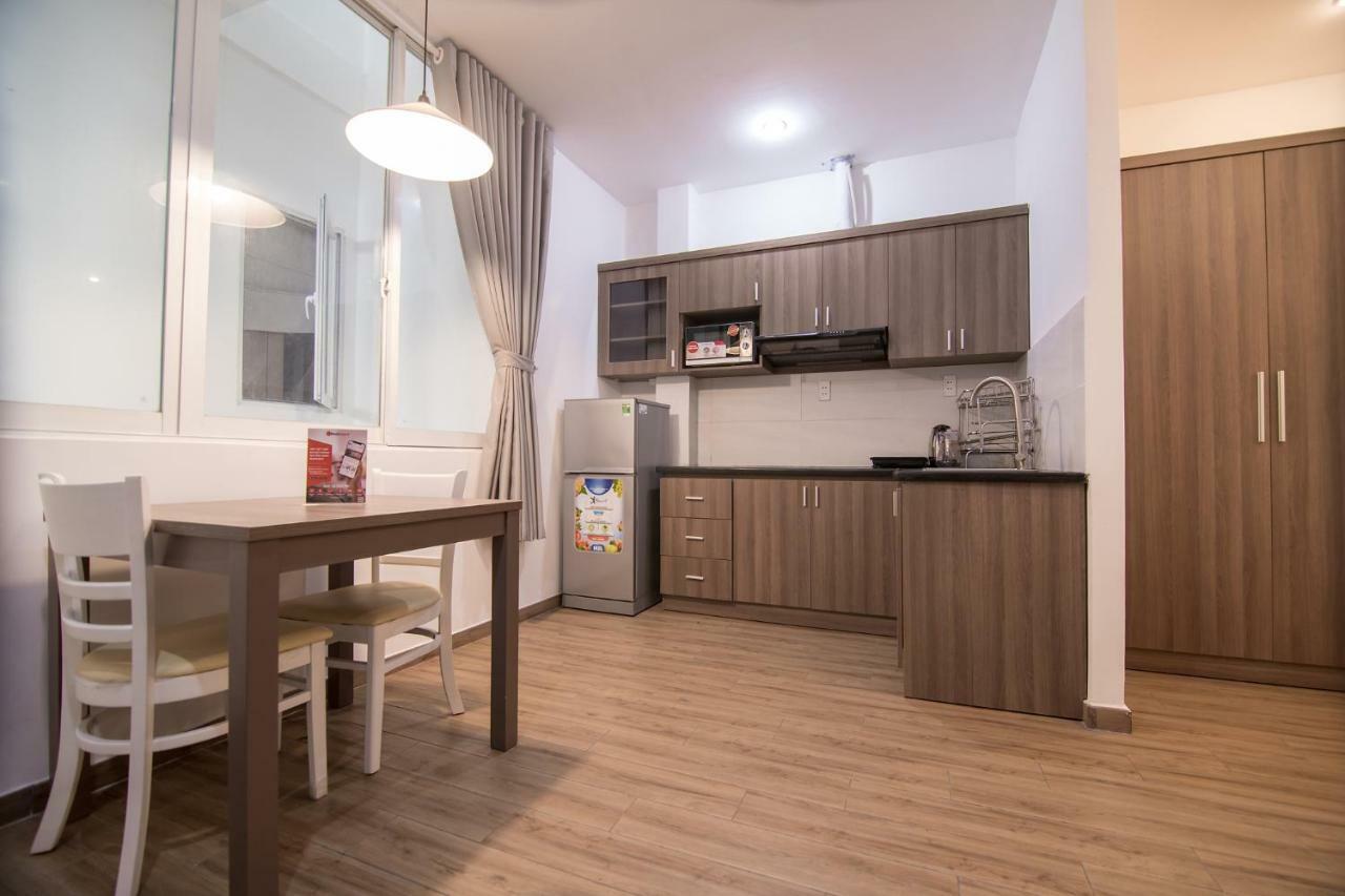 Reddoorz Plus Near Tan Dinh Market 胡志明市 外观 照片