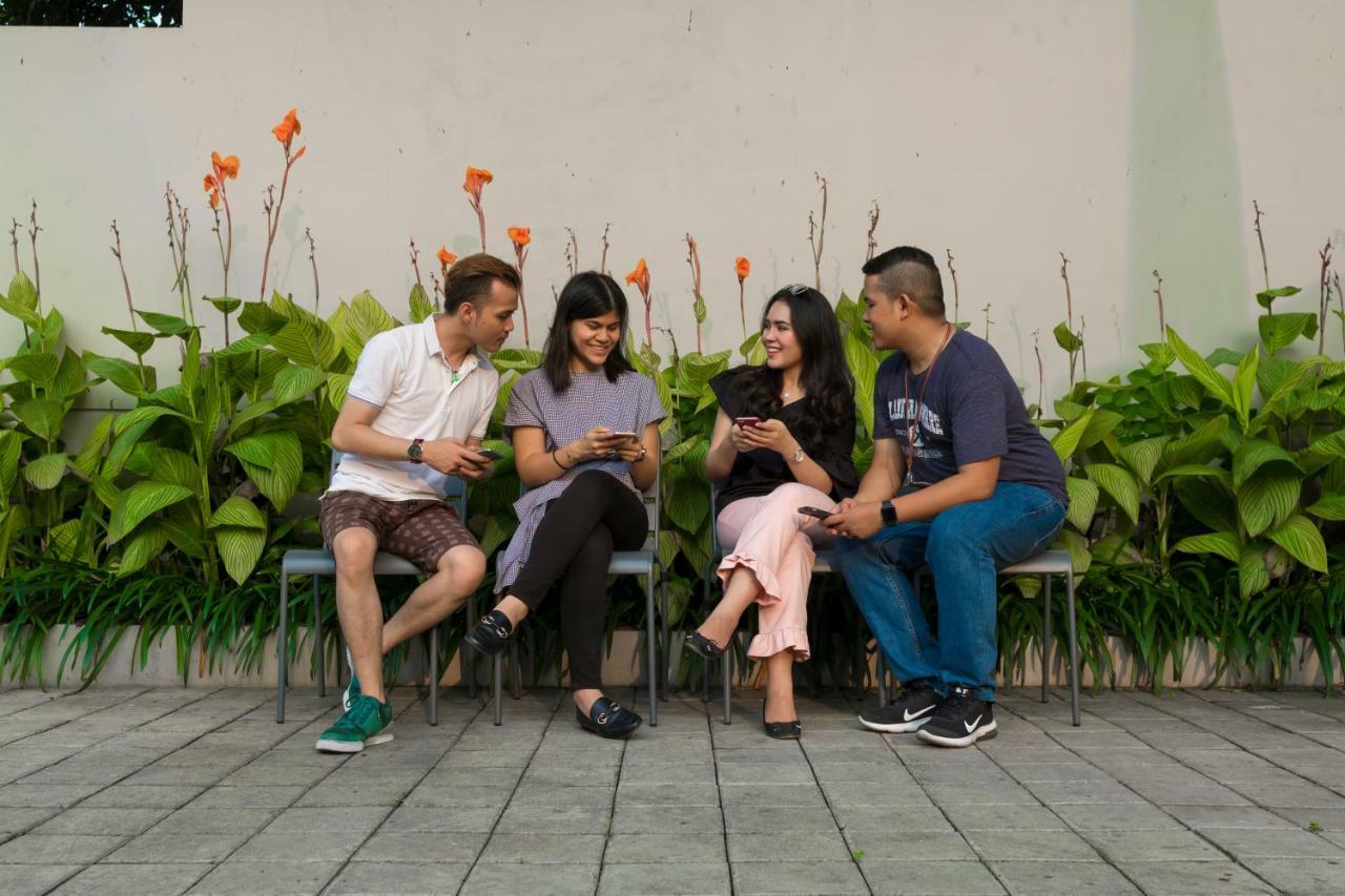 Reddoorz Plus Near Tan Dinh Market 胡志明市 外观 照片